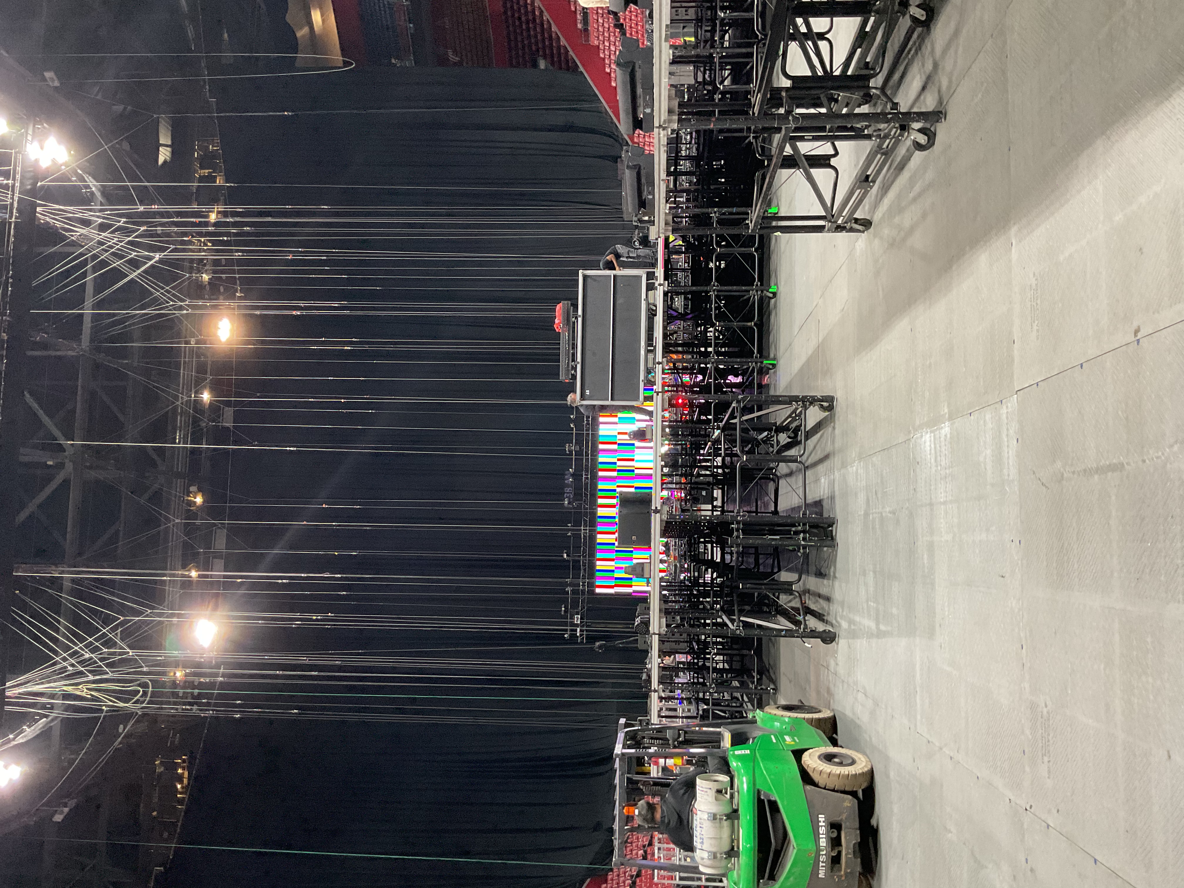 Arena stage load-in